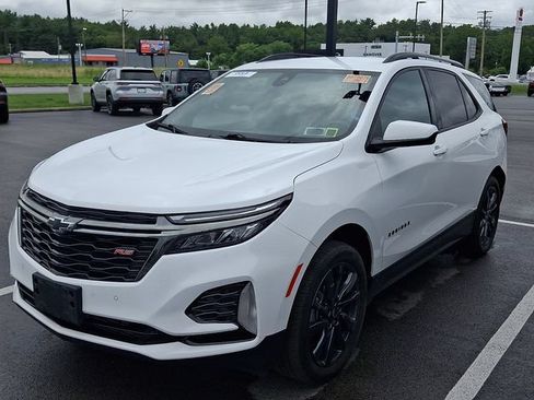 Used 2023 Chevrolet Equinox RS AWD/4WD image 5