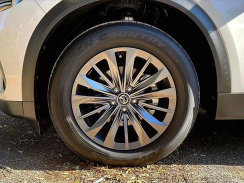 Certified 2025 MAZDA CX-70 3.3 Turbo w/ Preferred Package image 31