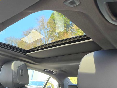 Used 2025 BMW i5 xDrive40 w/ M Sport Package image 22