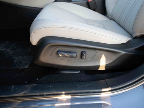 New 2026 Honda HR-V EX-L image 12