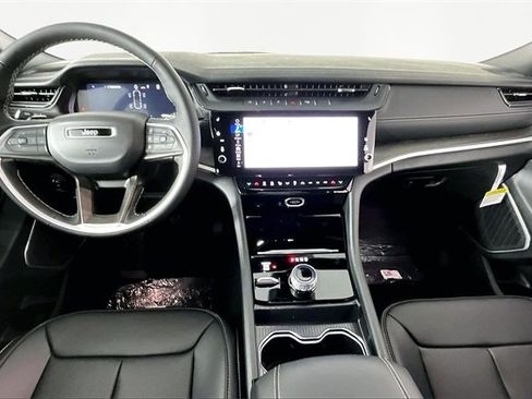 New 2026 Jeep Grand Cherokee L Limited w/ Luxury Tech Group II image 6