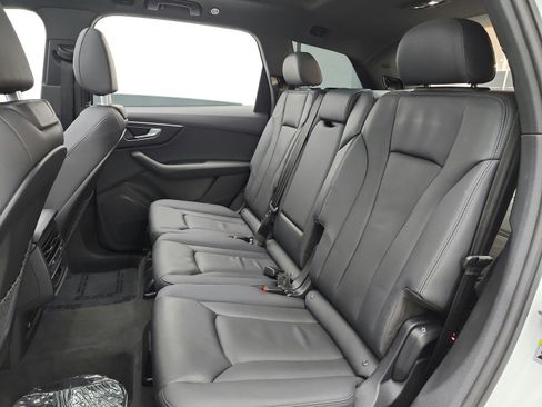 Used 2023 Audi Q7 2.0T Premium AWD/4WD image 15