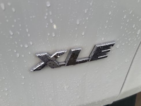 Used 2025 Toyota RAV4 XLE image 7