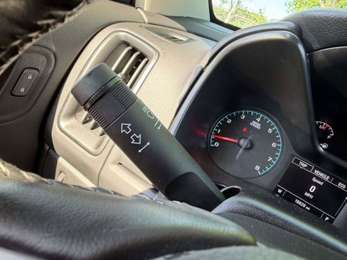 Used 2022 Chevrolet Colorado LT w/ Luxury Package AWD/4WD image 26