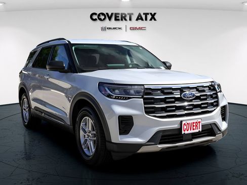 Used 2025 Ford Explorer Active RWD image 9