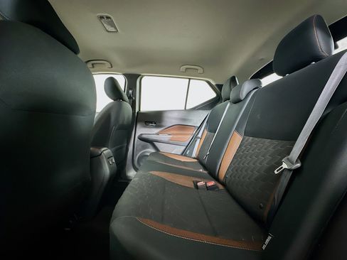 Used 2024 Nissan Kicks SR image 25