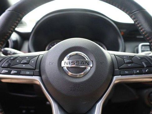 Used 2018 Nissan Kicks SR FWD image 9