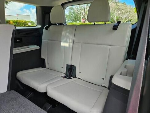 New 2026 Hyundai Santa Fe SEL FWD image 8