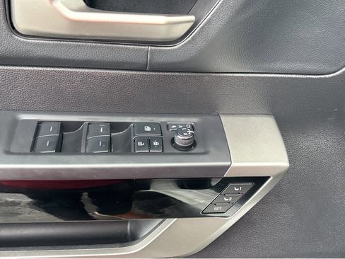 Used 2022 Toyota Tundra Limited image 28