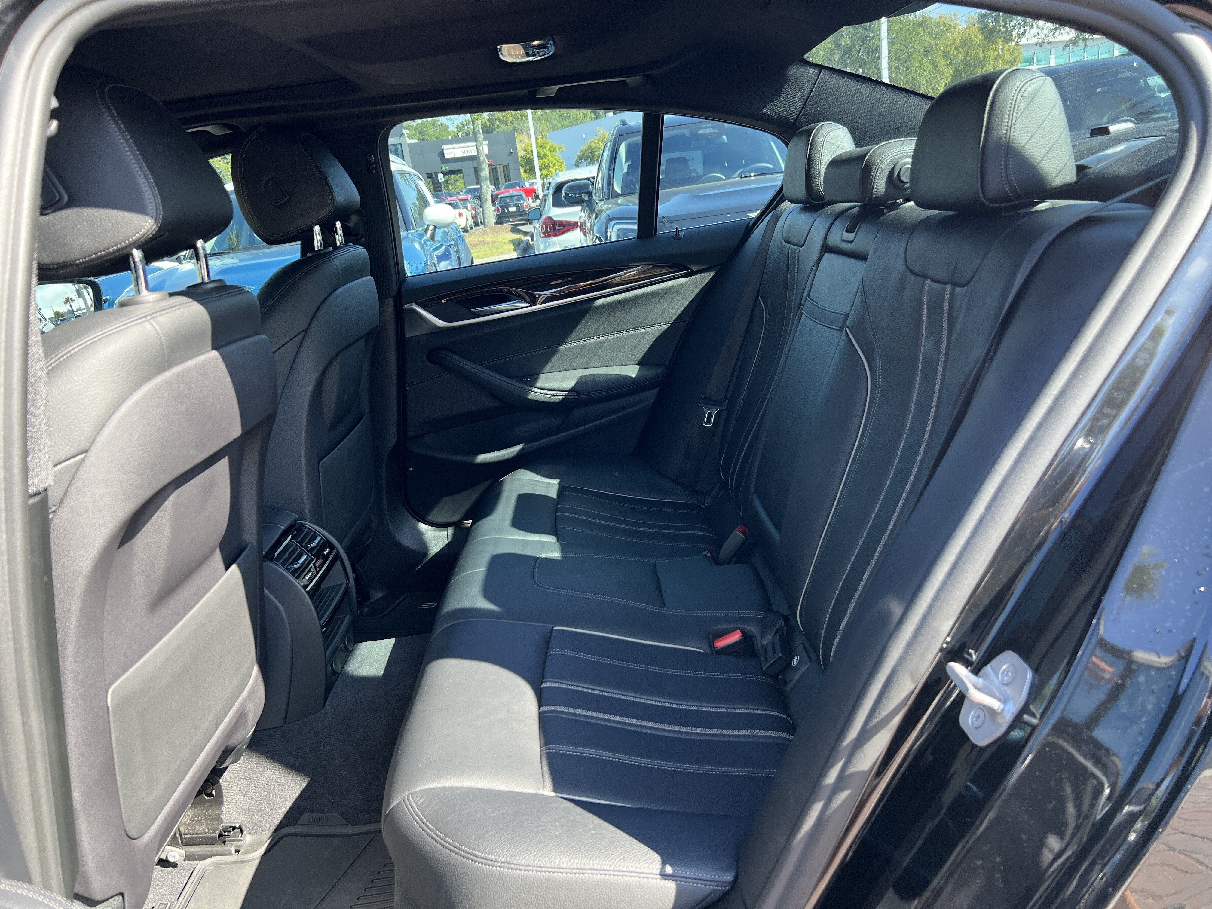 Used 2018 BMW 530i xDrive w/ Premium Package AWD/4WD image 31