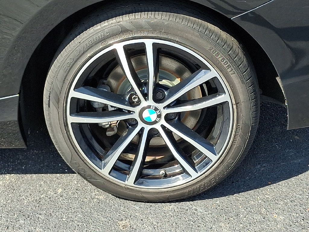 Used 2020 BMW 230i xDrive Convertible w/ Premium Package AWD/4WD image 8