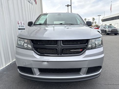 Used 2018 Dodge Journey SE w/ Popular Equipment Group image 6