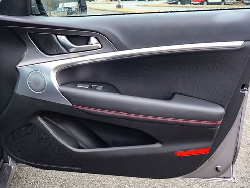 Used 2025 Genesis G70 2.5T w/ Sport Prestige Package image 39