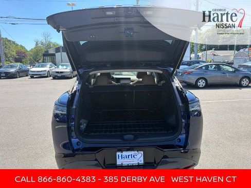 Certified 2026 Nissan Murano Platinum w/ Cargo Package AWD/4WD image 22