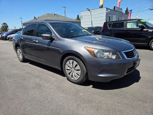 Used 2010 Honda Accord LX image 4