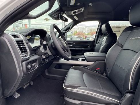 New 2026 RAM 2500 Laramie AWD/4WD image 10