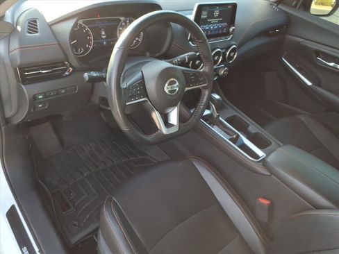 Used 2022 Nissan Sentra SR w/ Trunk Package image 6