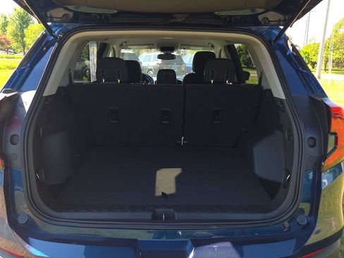 Used 2020 GMC Terrain SLE FWD image 23
