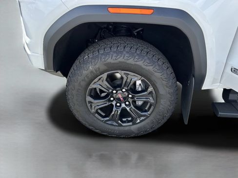 Used 2024 GMC Canyon Elevation w/ Convenience Package RWD image 35