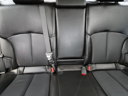 Used 2012 Subaru Outback 2.5i Limited w/ Moonroof Pkg AWD/4WD image 13