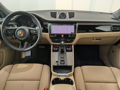 Used 2026 Porsche Macan AWD/4WD image 20