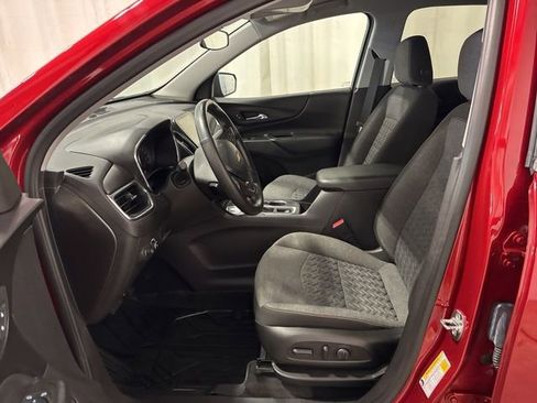 Used 2024 Chevrolet Equinox LT image 7