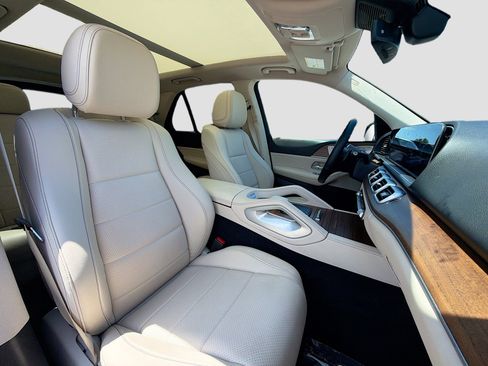 Used 2022 Mercedes-Benz GLE 350 4MATIC image 16