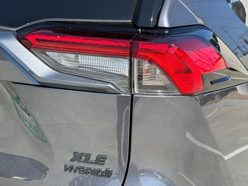 Used 2024 Toyota RAV4 XLE AWD/4WD image 34