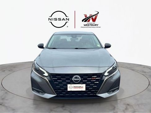 Certified 2023 Nissan Altima 2.5 SR AWD/4WD image 2
