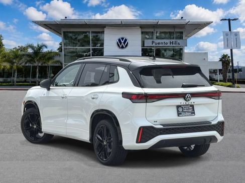 New 2026 Volkswagen Tiguan SE R-Line FWD image 5