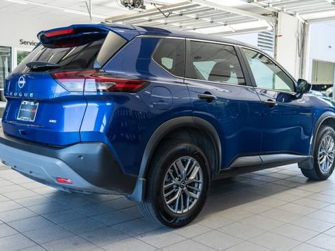 Used 2023 Nissan Rogue S AWD/4WD image 6