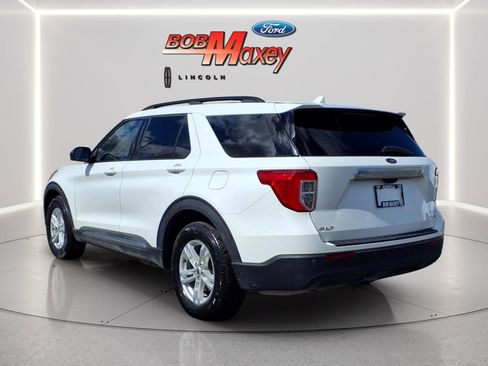 Used 2020 Ford Explorer XLT w/ Comfort Package AWD/4WD image 7