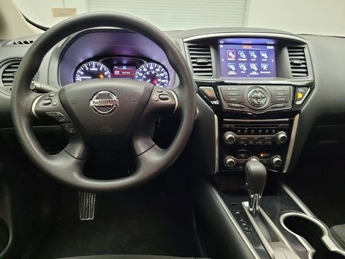Used 2020 Nissan Pathfinder S FWD image 22