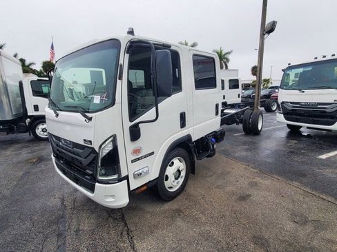New 2025 Isuzu NPR RWD image 2