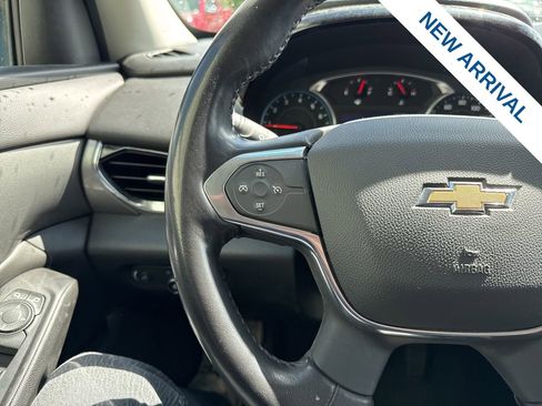 Used 2020 Chevrolet Traverse LT image 22