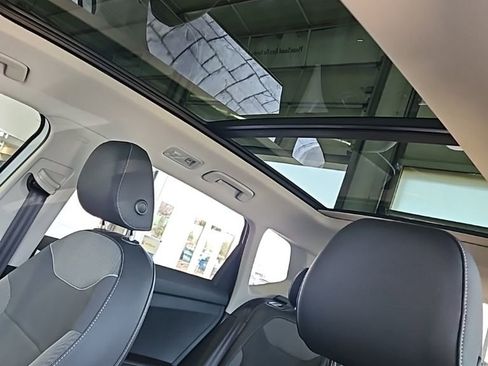 New 2026 Volkswagen Taos SE FWD image 28