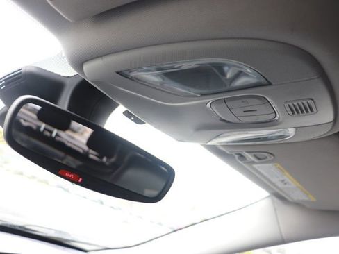 Used 2022 Jeep Compass Latitude image 23