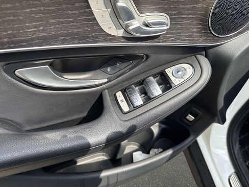 Used 2022 Mercedes-Benz GLC 300 GLC 300 image 18