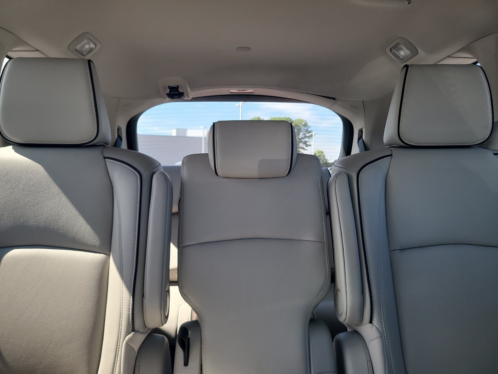 New 2027 Honda Odyssey Touring image 22