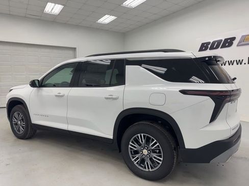 New 2026 Chevrolet Traverse LT w/ Driver Confidence Package image 7