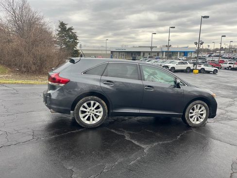Used 2013 Toyota Venza LE image 6