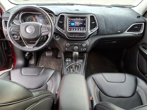 Used 2019 Jeep Cherokee Trailhawk w/ Cold Weather Group image 25