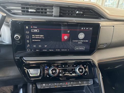 Certified 2025 GMC Sierra 2500 AT4 w/ AT4 Preferred Package image 13