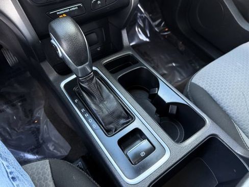 Used 2018 Ford Escape SE w/ SE Sync 3 Package FWD image 24