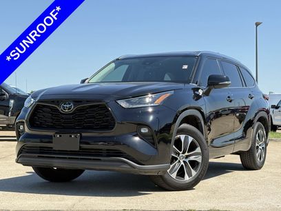 Used 2021 Toyota Highlander XLE