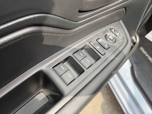 Used 2023 Honda Odyssey Sport image 15