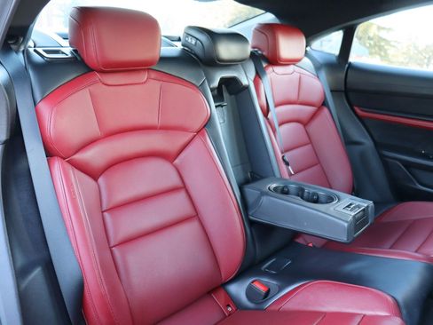 Used 2023 Porsche Taycan image 16