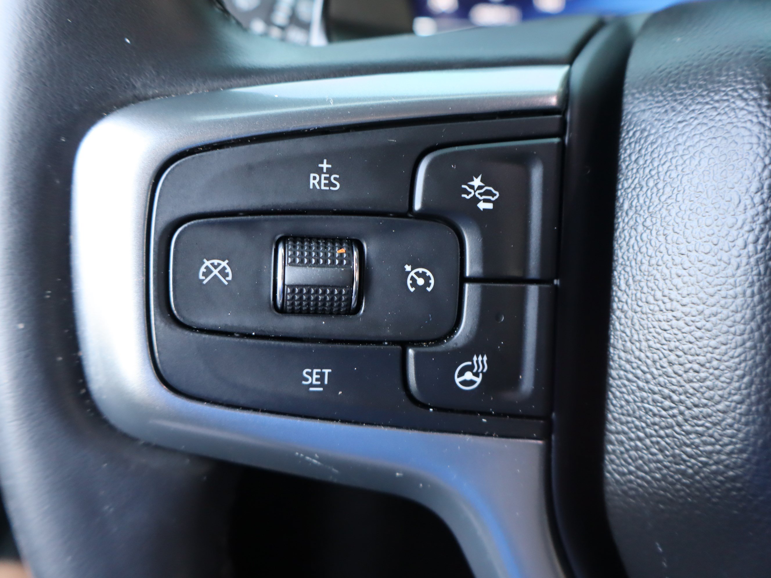 Used 2024 Chevrolet Silverado 1500 LTZ w/ Technology Package AWD/4WD image 23