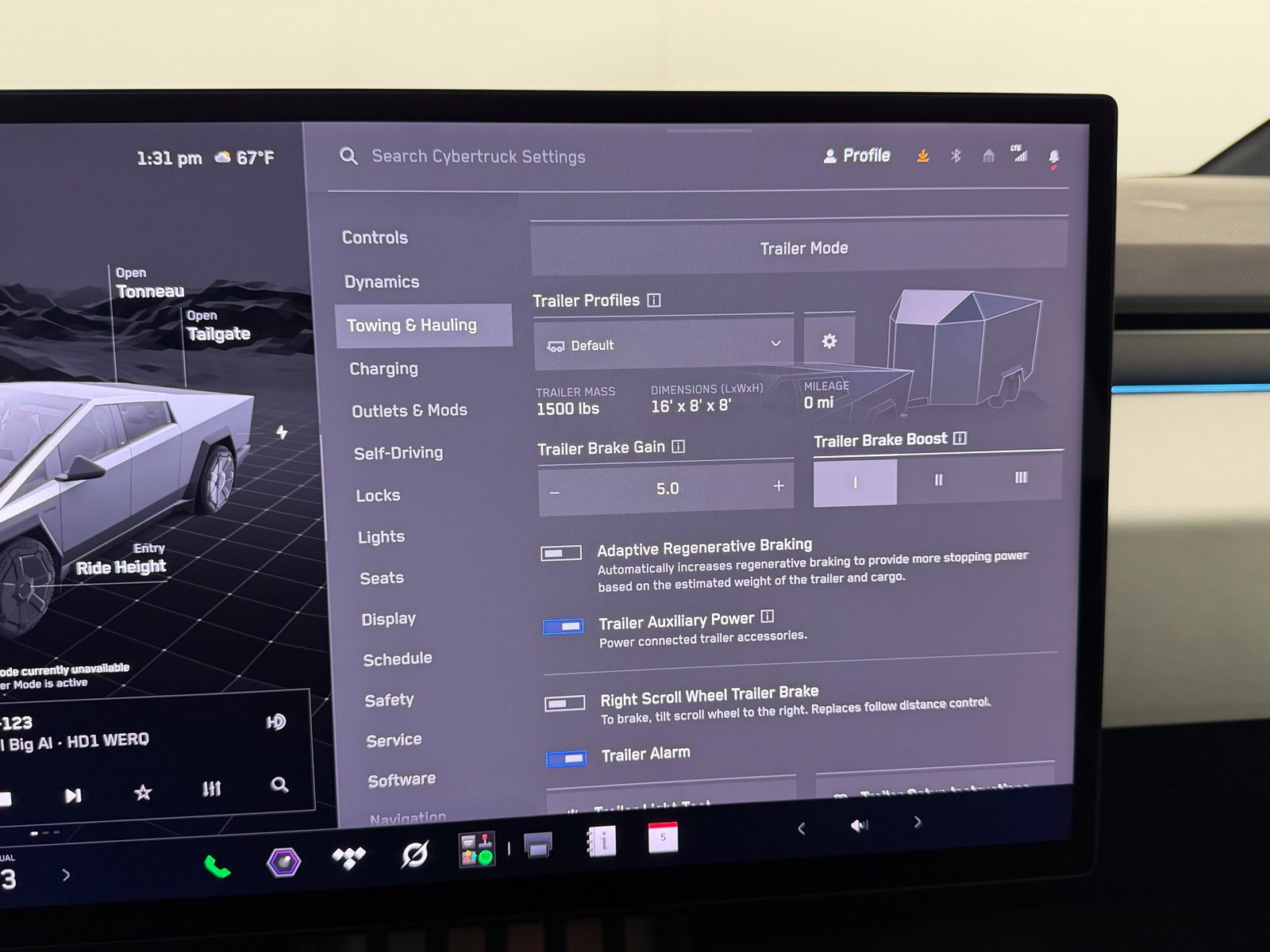 Used 2024 Tesla Cybertruck AWD Crew Cab image 21