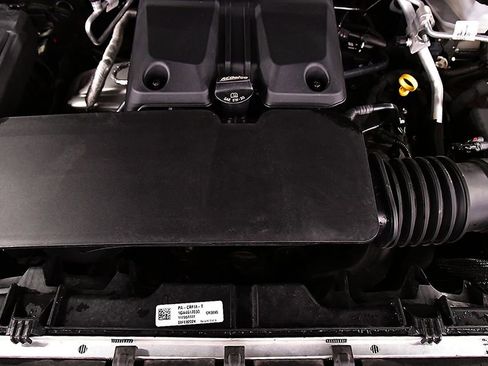 Used 2024 Chevrolet Colorado Z71 w/ LPO, Dark Essentials Package image 34